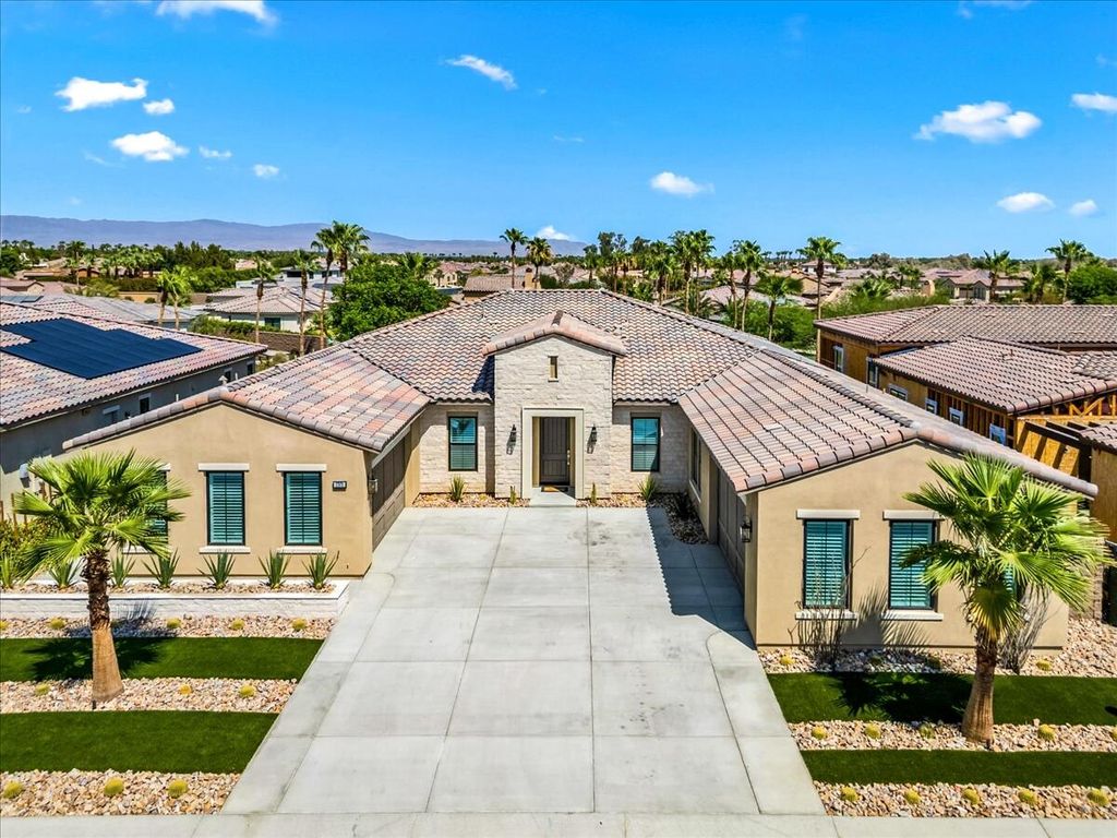 Photo of 57870 Stone Creek W, La Quinta, CA 92253 (MLS # 219133955)
