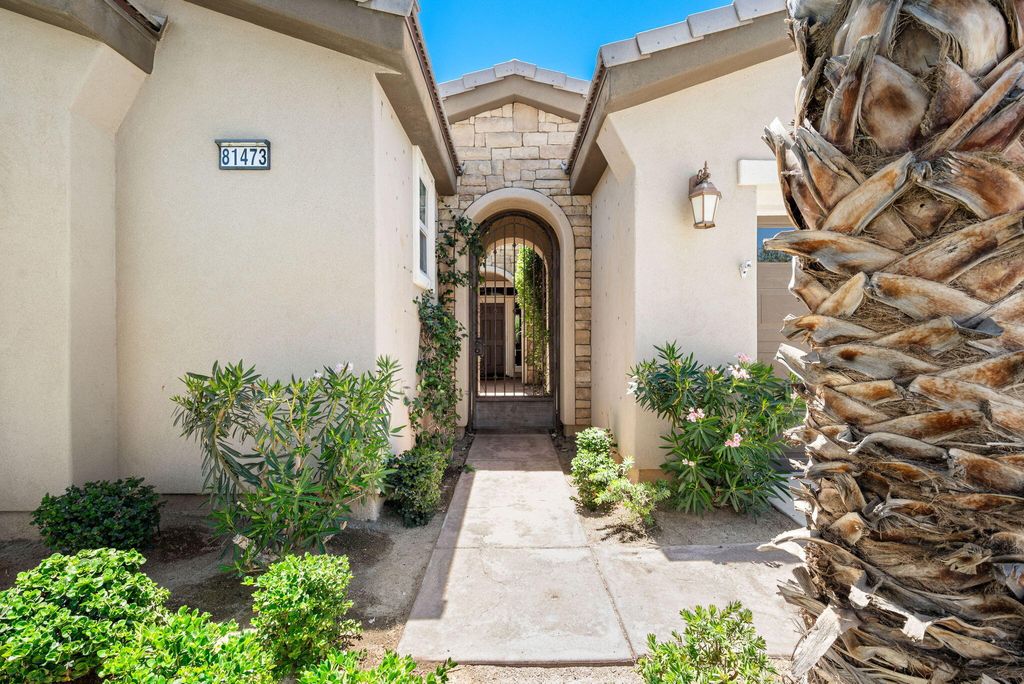 Photo of 81473 Golden Poppy Way, La Quinta, CA 92253 (MLS # 219148583)