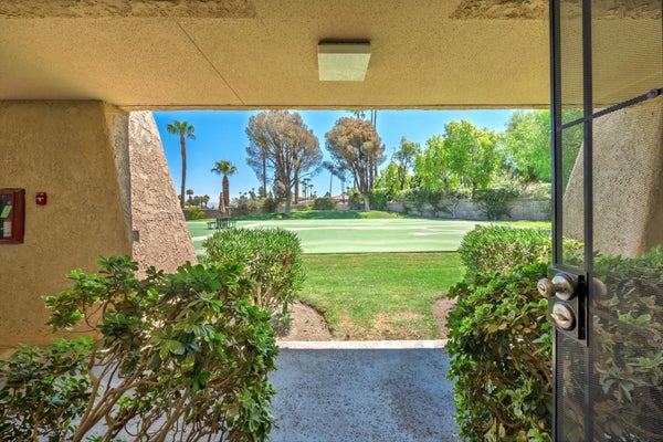2810 N ARCADIA CT UNIT A115, PALM SPRINGS, CA 92262 - Image e18a87ccb4f64bf7ea684ed7f1236f68/412249883