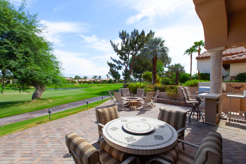Photo of 79090 VÃ­A Corta, La Quinta, CA 92253 (MLS # 219151983)