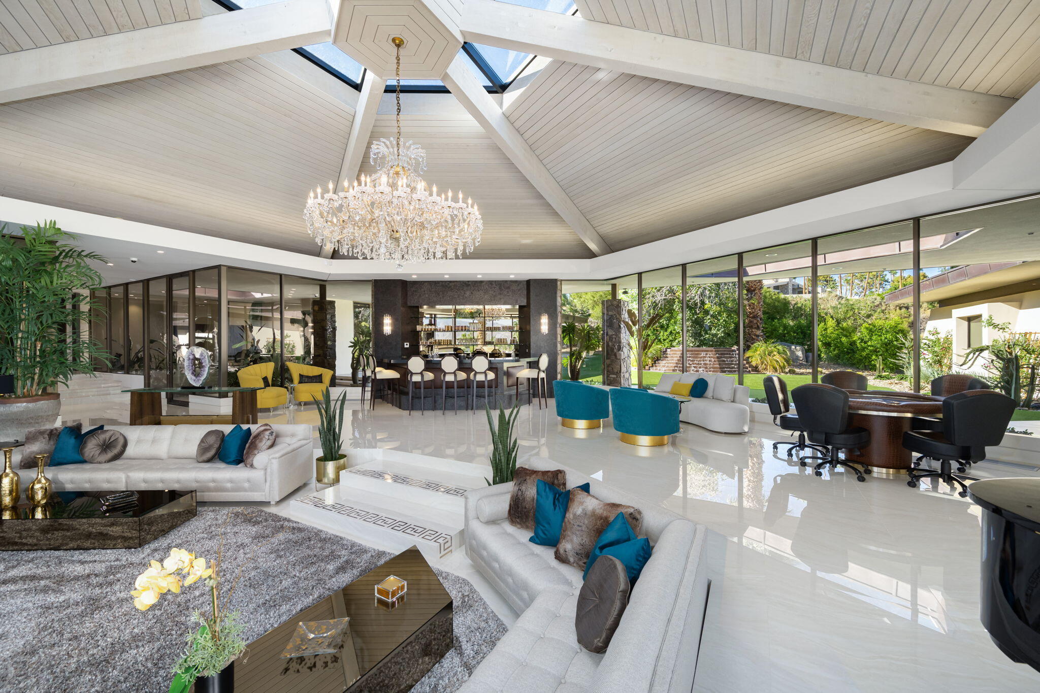 Palm Springs, California 92262, United States, 5 Bedrooms Bedrooms, ,6 BathroomsBathrooms,Residential,Active,220015