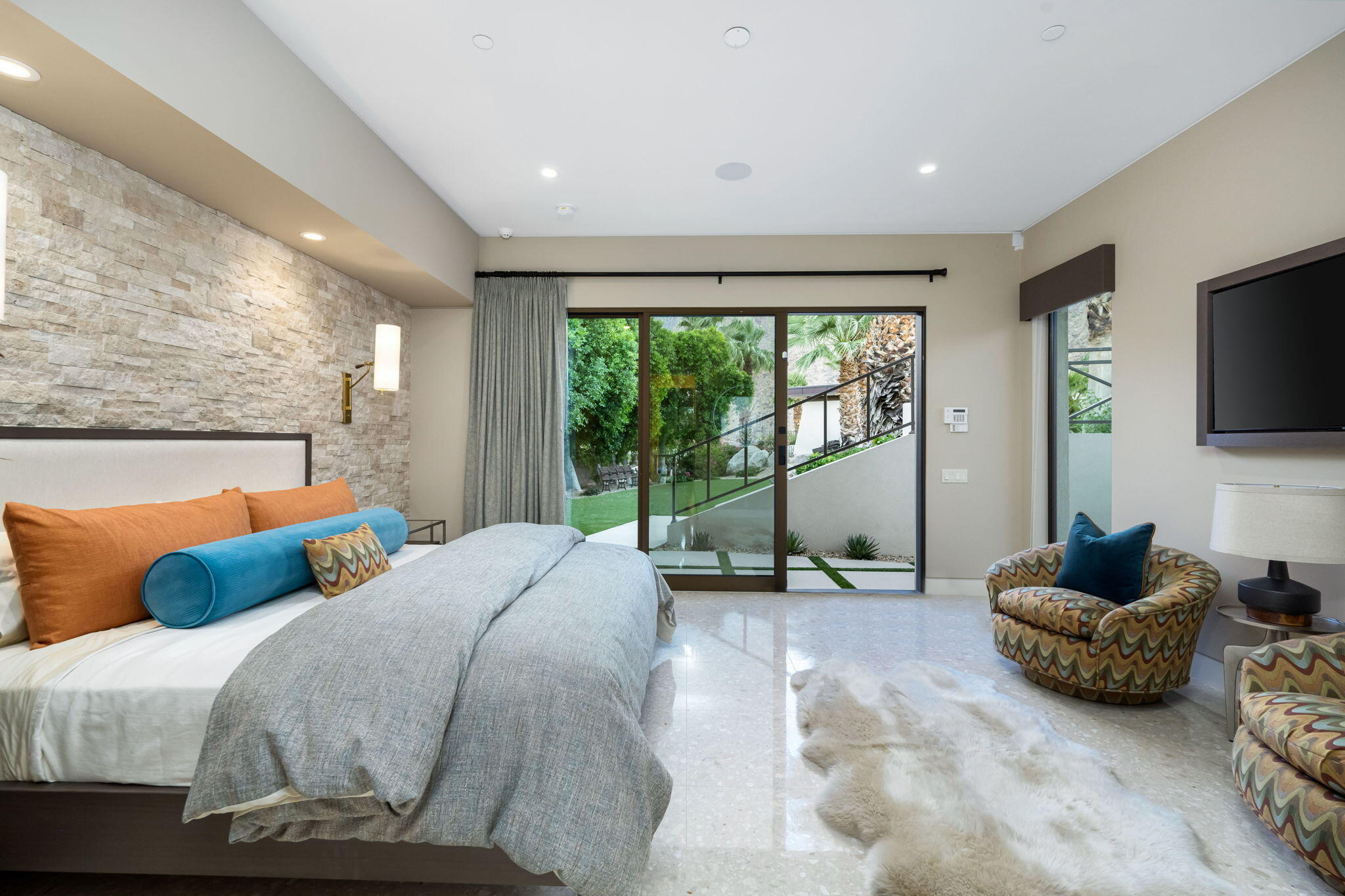 Palm Springs, California 92262, United States, 5 Bedrooms Bedrooms, ,6 BathroomsBathrooms,Residential,Active,220015