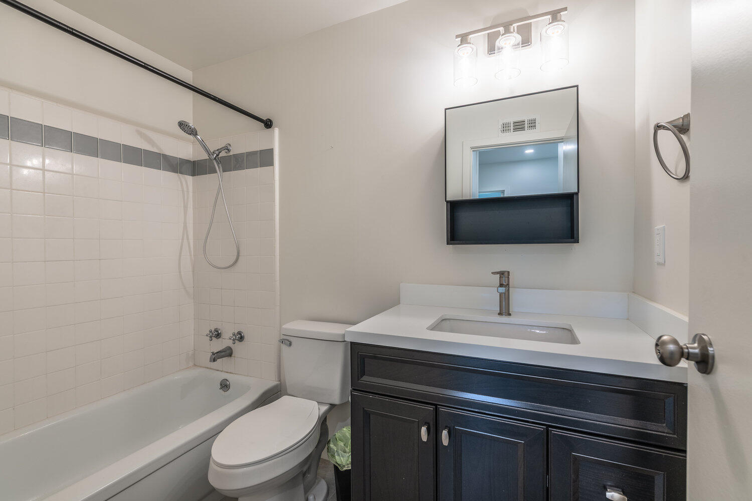 Palm Desert, California 92260, United States, 3 Bedrooms Bedrooms, ,2 BathroomsBathrooms,Residential,Active,244560