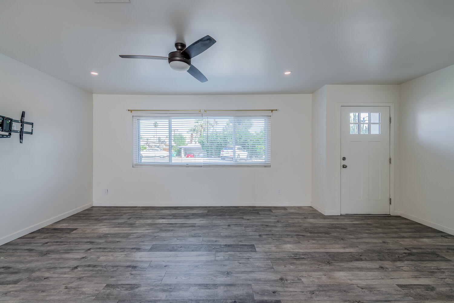 Palm Desert, California 92260, United States, 3 Bedrooms Bedrooms, ,2 BathroomsBathrooms,Residential,Active,244560