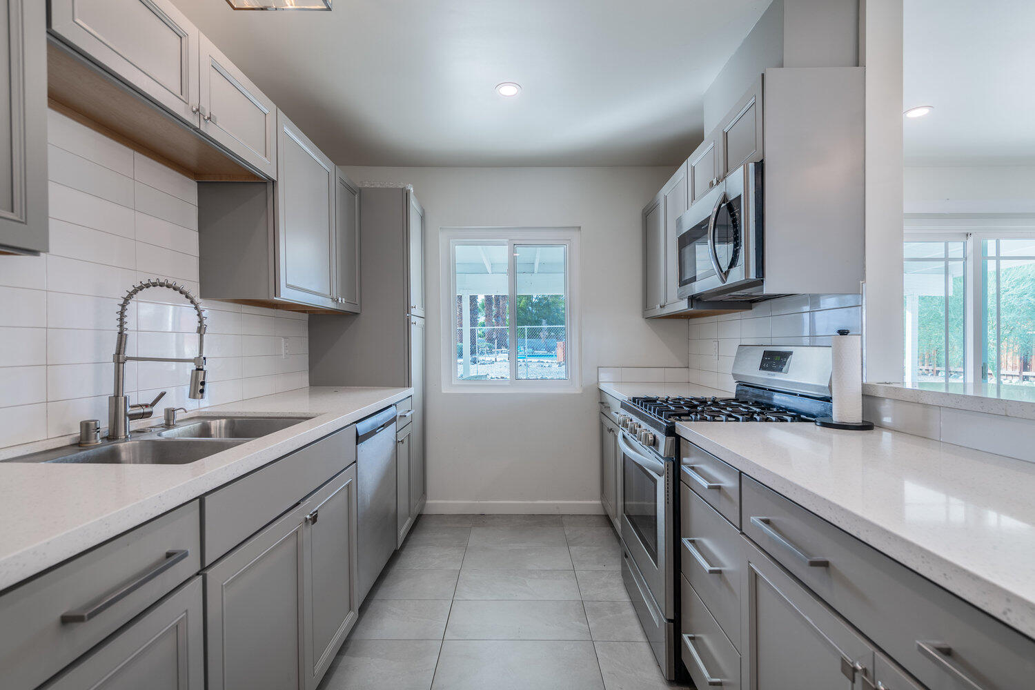 Palm Desert, California 92260, United States, 3 Bedrooms Bedrooms, ,2 BathroomsBathrooms,Residential,Active,244560