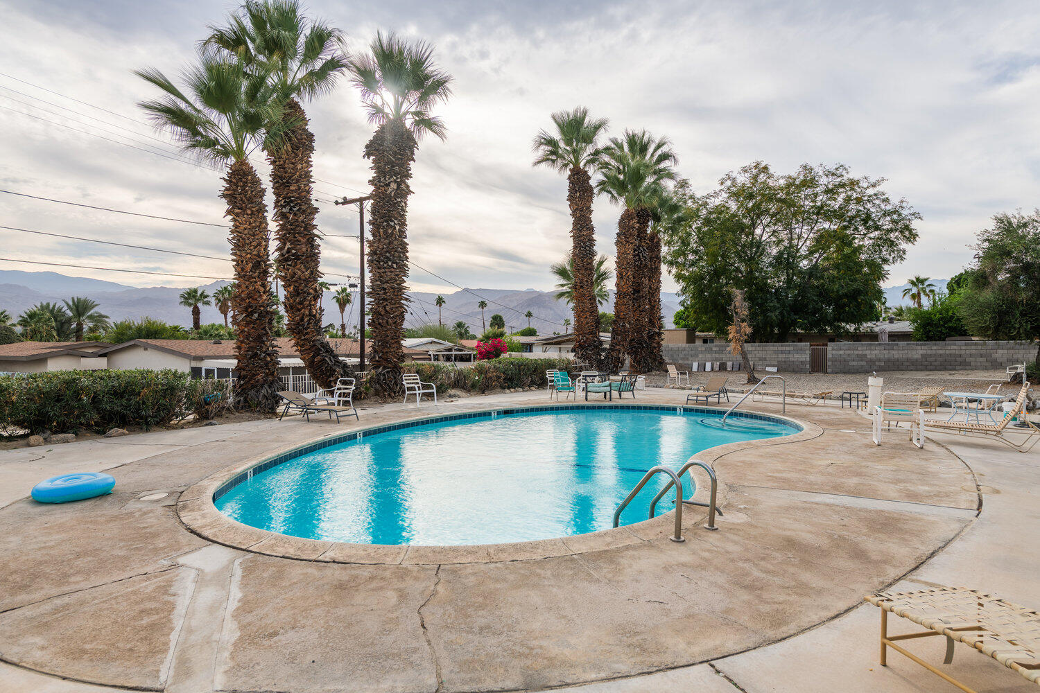 Palm Desert, California 92260, United States, 3 Bedrooms Bedrooms, ,2 BathroomsBathrooms,Residential,Active,244560
