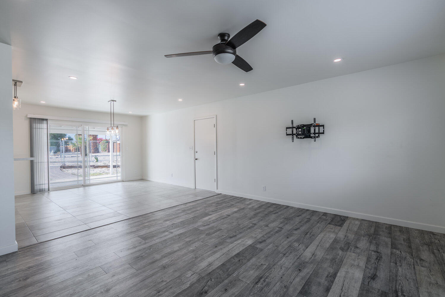 Palm Desert, California 92260, United States, 3 Bedrooms Bedrooms, ,2 BathroomsBathrooms,Residential,Active,244560