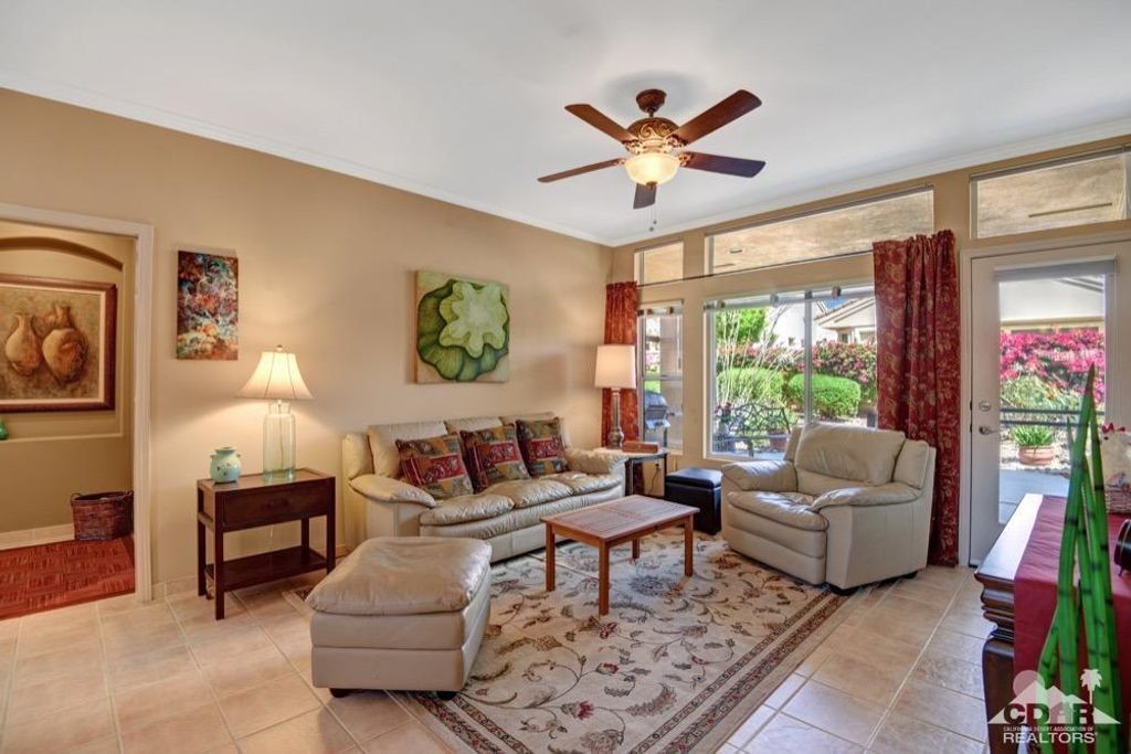 listing image 10994481514214653858