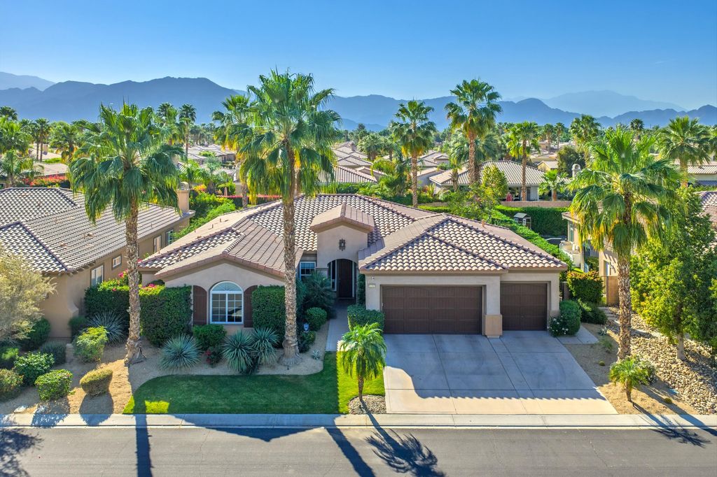 Photo of 52313 Whispering Way, La Quinta, CA 92253 (MLS # 219145386)