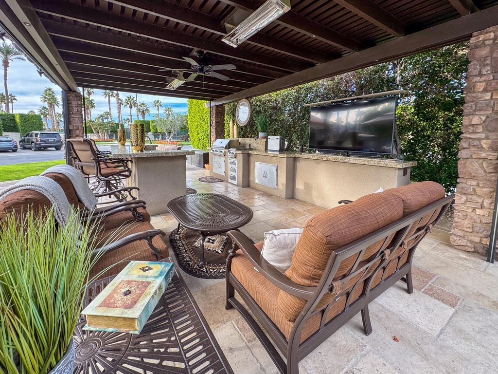 listing image 10994300852220918859