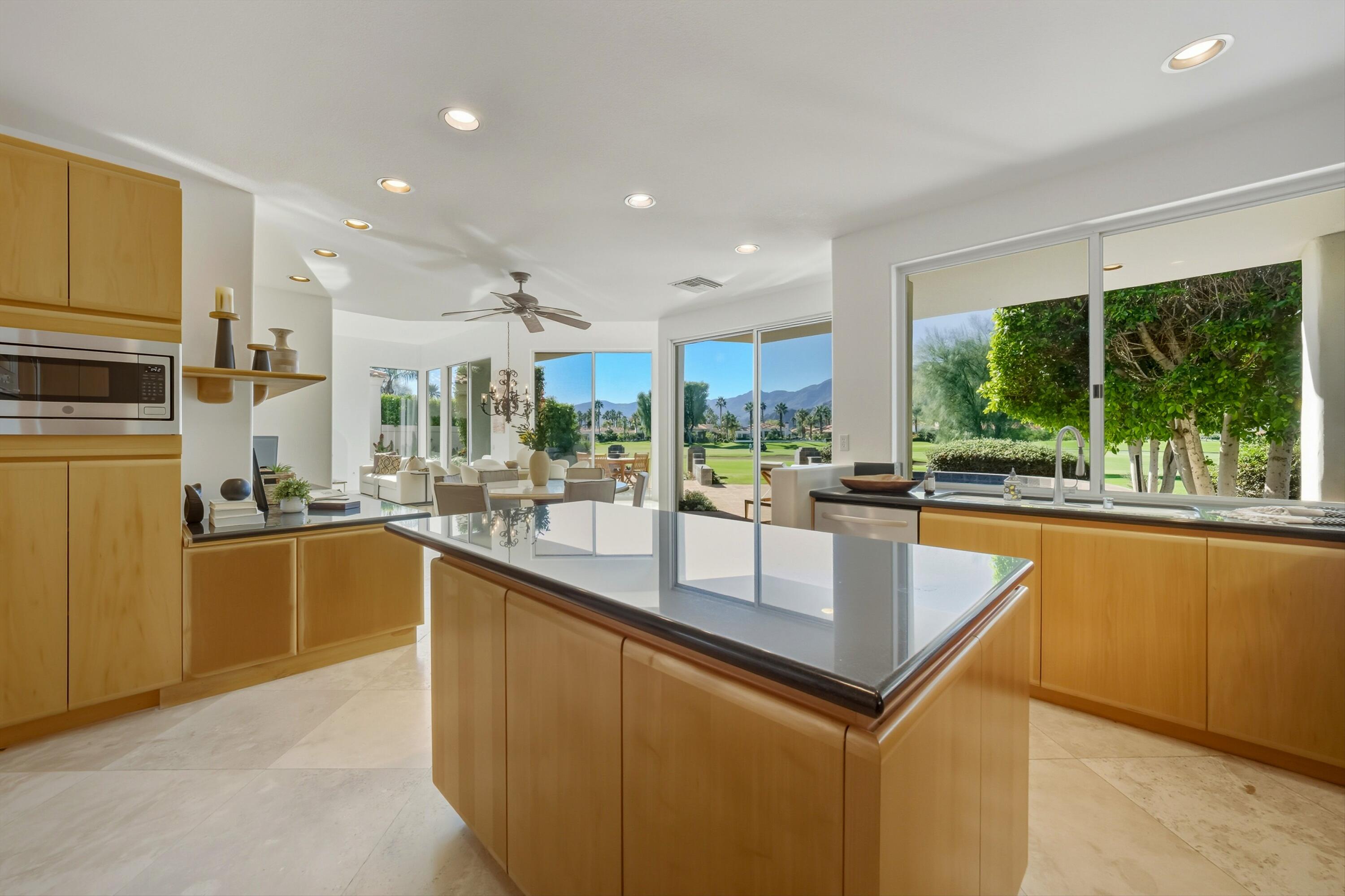 La Quinta, California 92253, United States, 3 Bedrooms Bedrooms, ,3 BathroomsBathrooms,Residential,Active,253493