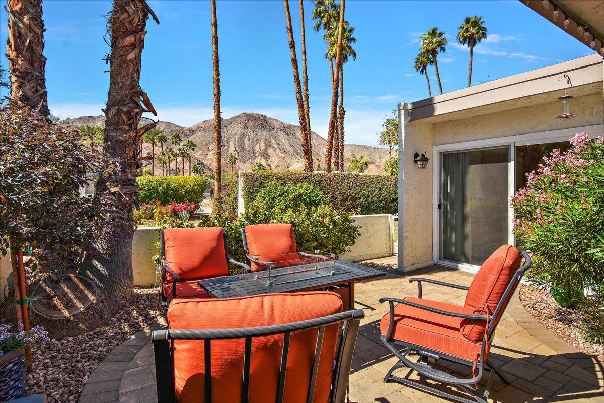 Palm Desert, California 92260, United States, 3 Bedrooms Bedrooms, ,2 BathroomsBathrooms,Residential,Pending,257