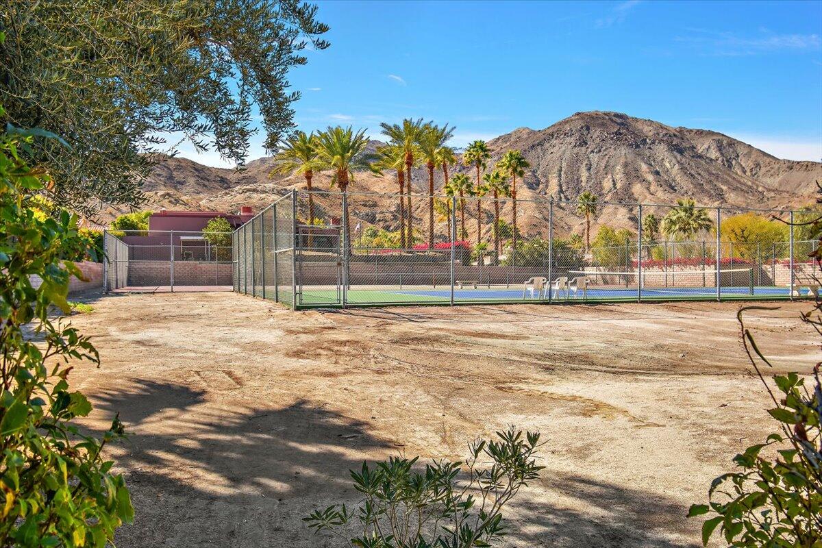 Palm Desert, California 92260, United States, 3 Bedrooms Bedrooms, ,2 BathroomsBathrooms,Residential,Pending,257
