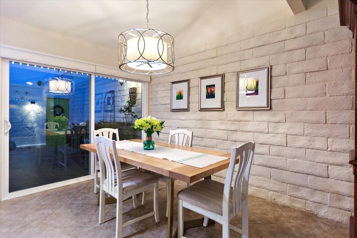 Palm Desert, California 92260, United States, 3 Bedrooms Bedrooms, ,2 BathroomsBathrooms,Residential,Pending,257