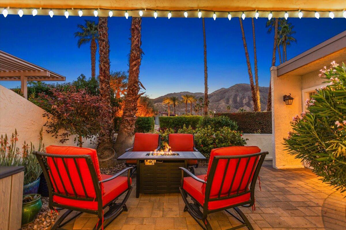 Palm Desert, California 92260, United States, 3 Bedrooms Bedrooms, ,2 BathroomsBathrooms,Residential,Pending,257