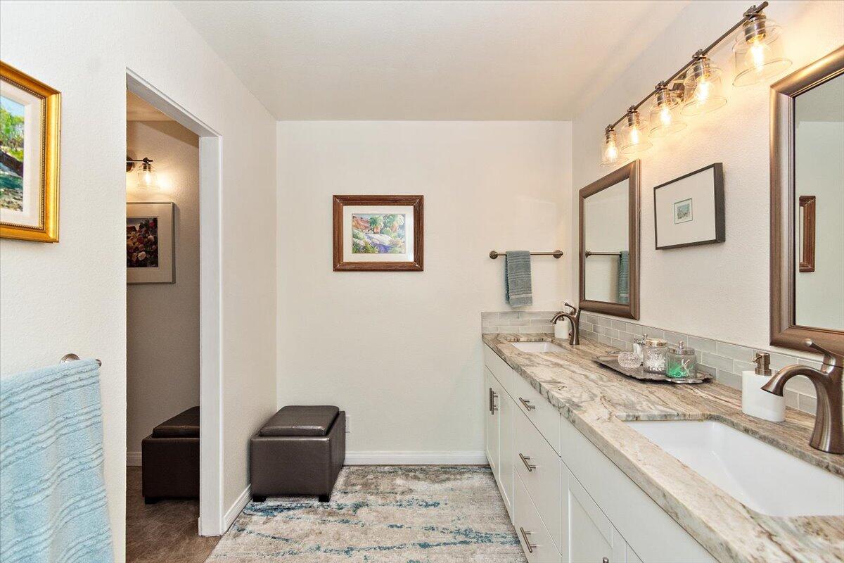 Palm Desert, California 92260, United States, 3 Bedrooms Bedrooms, ,2 BathroomsBathrooms,Residential,Pending,257