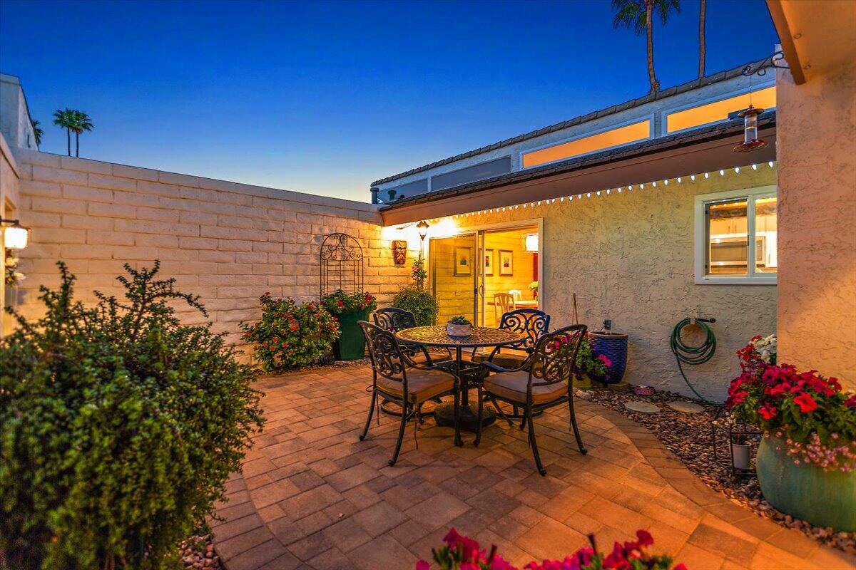 Palm Desert, California 92260, United States, 3 Bedrooms Bedrooms, ,2 BathroomsBathrooms,Residential,Pending,257