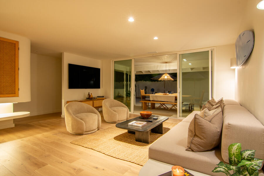 Palm Springs, California 92262, United States, 4 Bedrooms Bedrooms, ,3 BathroomsBathrooms,Residential,Active,14322