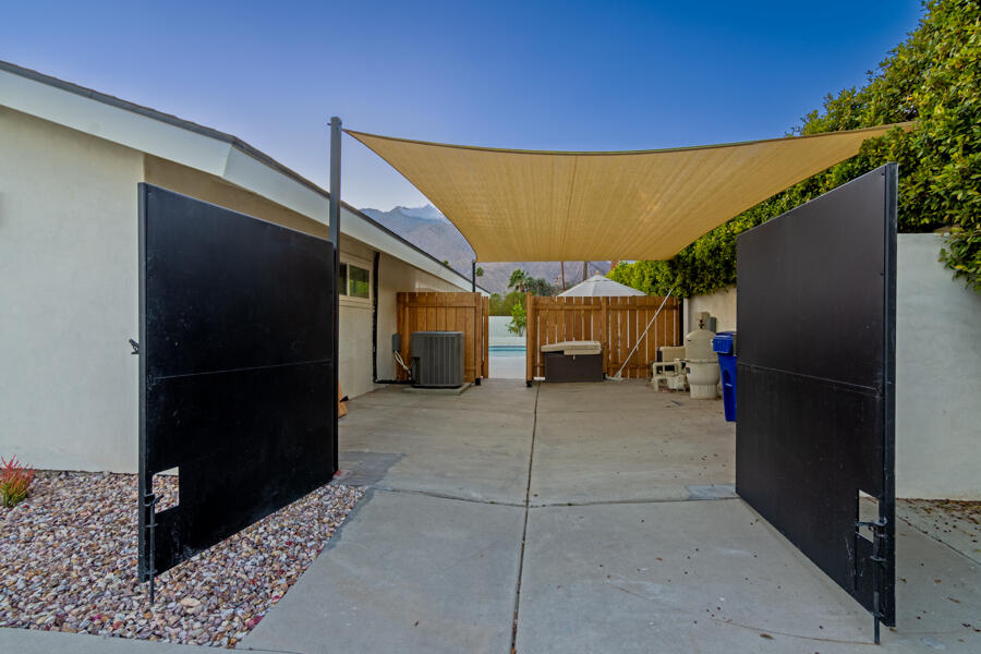 Palm Springs, California 92262, United States, 4 Bedrooms Bedrooms, ,3 BathroomsBathrooms,Residential,Active,14322