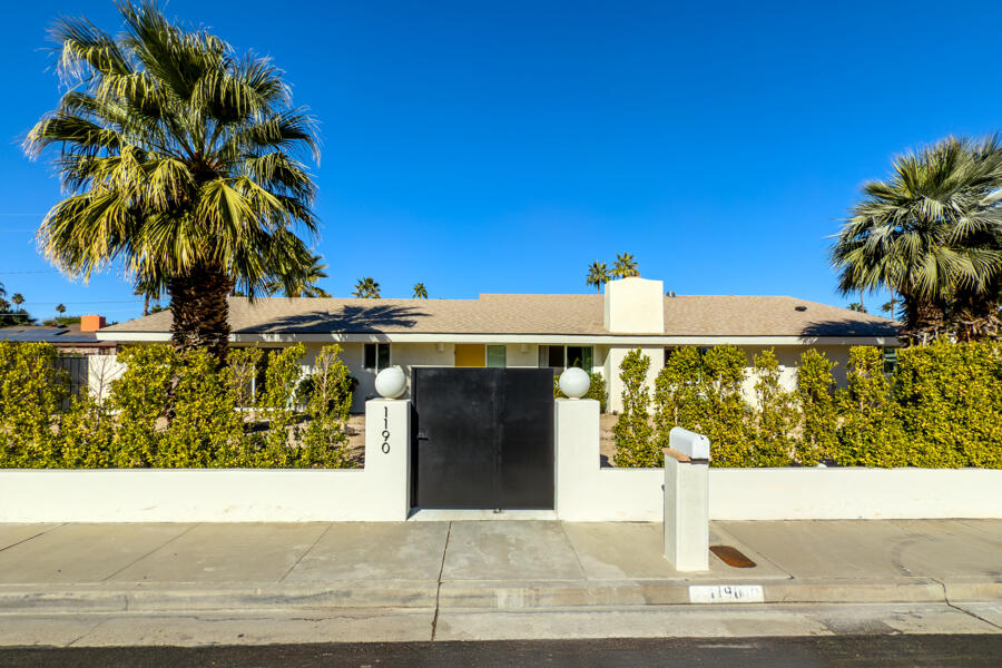 Palm Springs, California 92262, United States, 4 Bedrooms Bedrooms, ,3 BathroomsBathrooms,Residential,Active,14322
