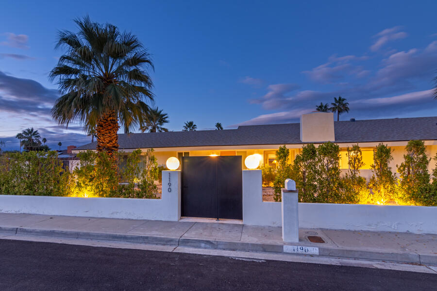 Palm Springs, California 92262, United States, 4 Bedrooms Bedrooms, ,3 BathroomsBathrooms,Residential,Active,14322