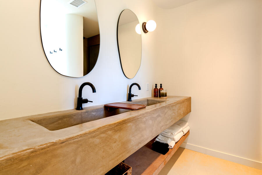 Palm Springs, California 92262, United States, 4 Bedrooms Bedrooms, ,3 BathroomsBathrooms,Residential,Active,14322