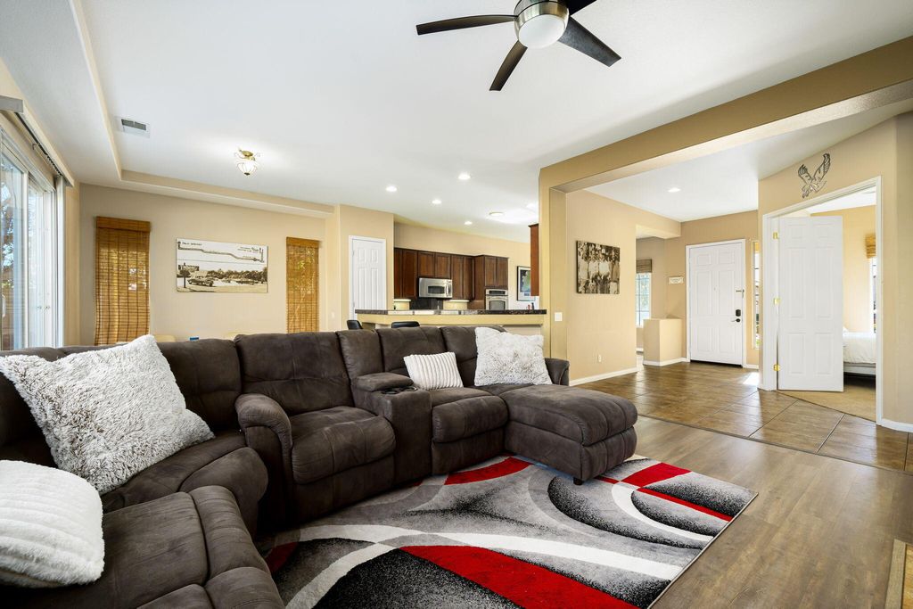 Photo of 79928 Castille Drive, La Quinta, CA 92253 (MLS # 219148604)