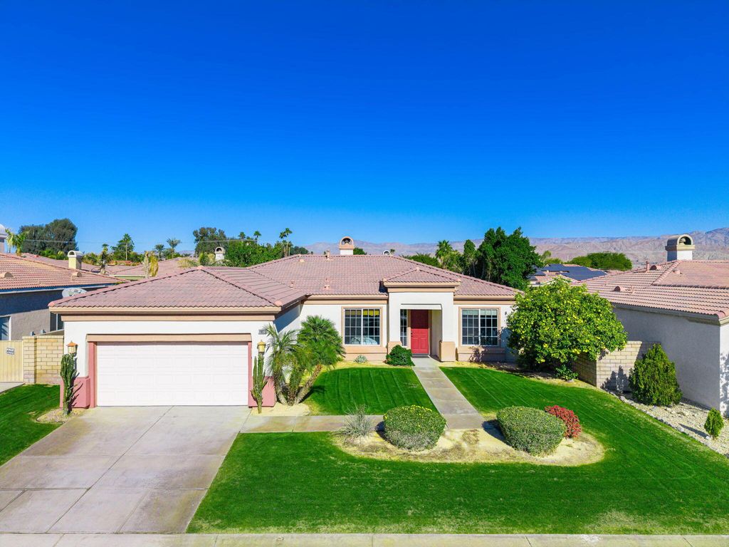 Photo of 79928 Castille Drive, La Quinta, CA 92253 (MLS # 219148604)