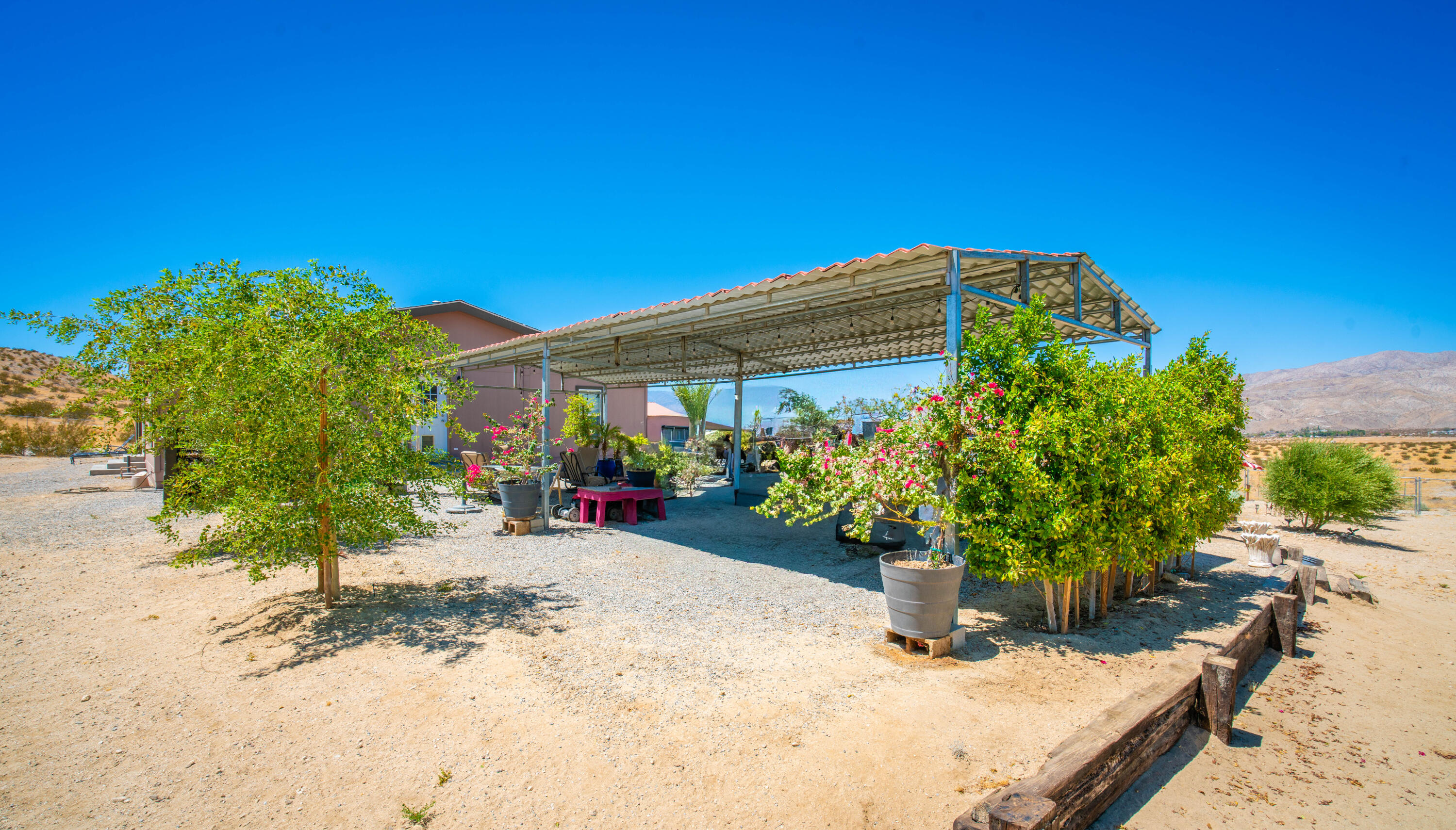 Desert Hot Springs, California 92241, United States, 4 Bedrooms Bedrooms, ,3 BathroomsBathrooms,Residential,Pending,46898