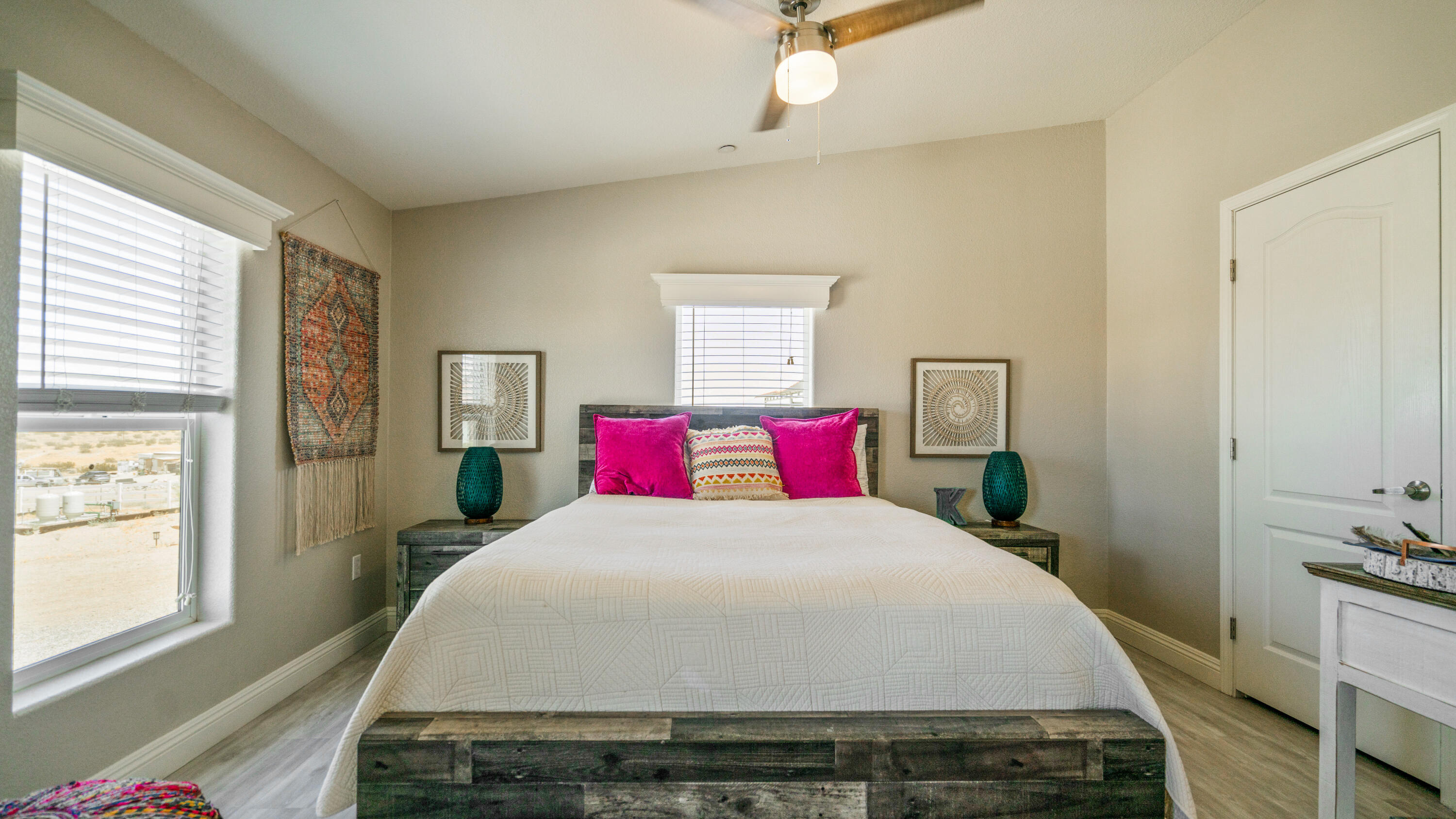 Desert Hot Springs, California 92241, United States, 4 Bedrooms Bedrooms, ,3 BathroomsBathrooms,Residential,Pending,46898