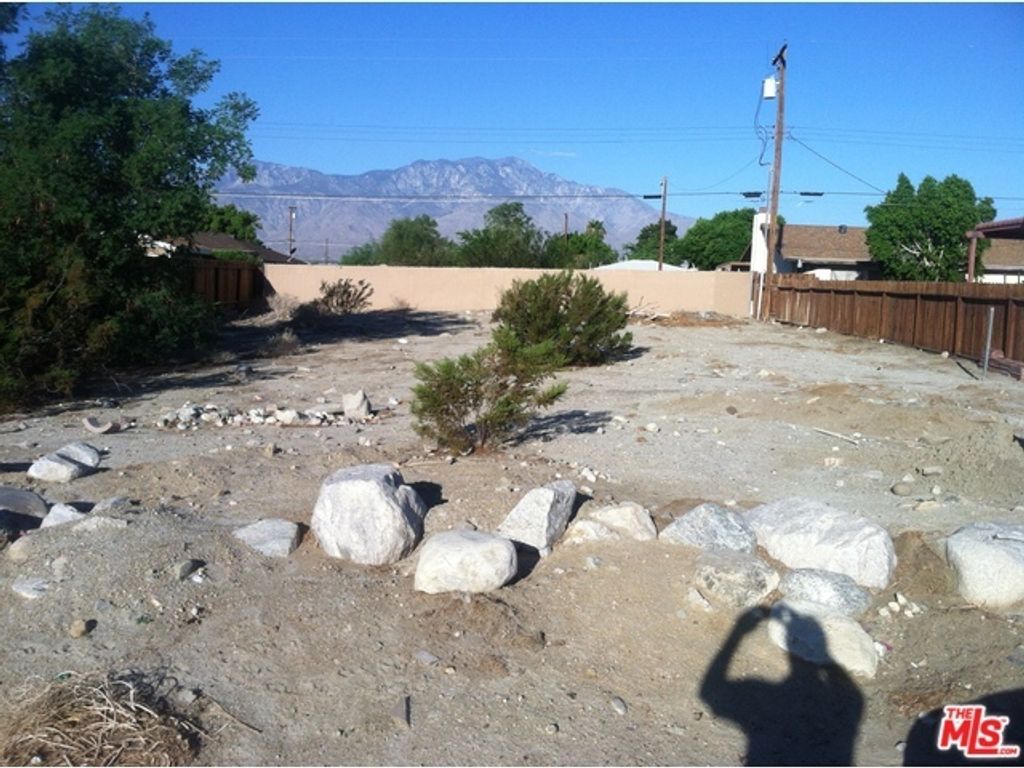 listing image 10993807537318721337