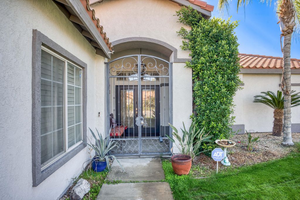 Photo of 78691 Siena Court, La Quinta, CA 92253 (MLS # 219140187)