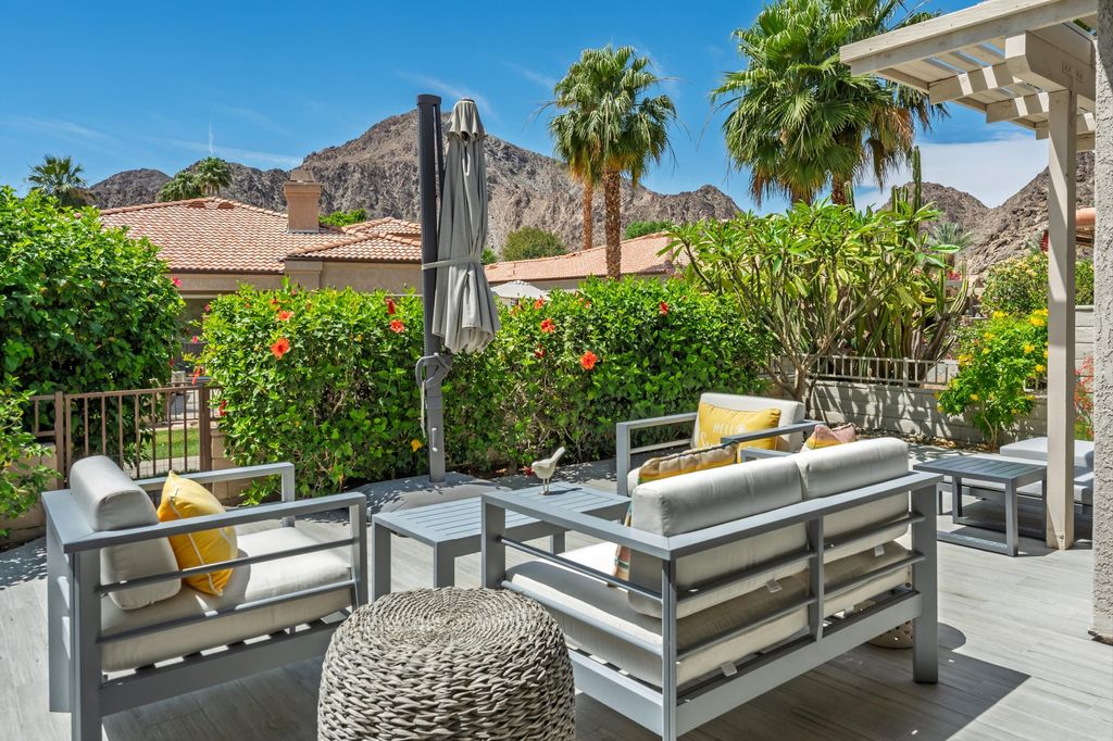 Photo of 48221 Calle Florista, La Quinta, CA 92253 (MLS # 219146756)