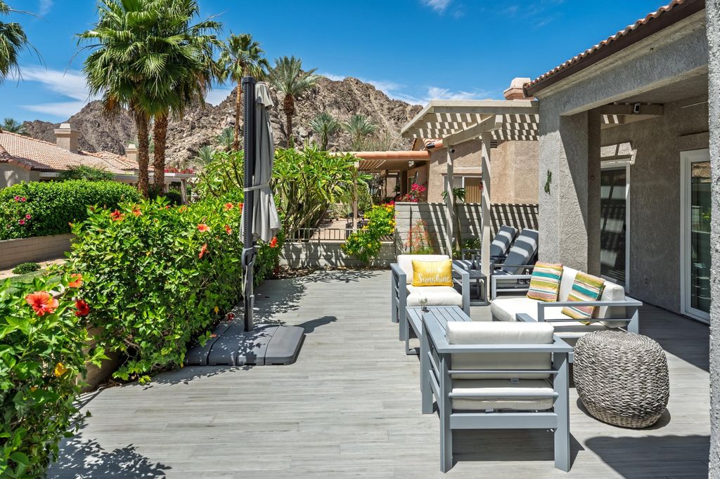 Photo of 48221 Calle Florista, La Quinta, CA 92253 (MLS # 219146756)