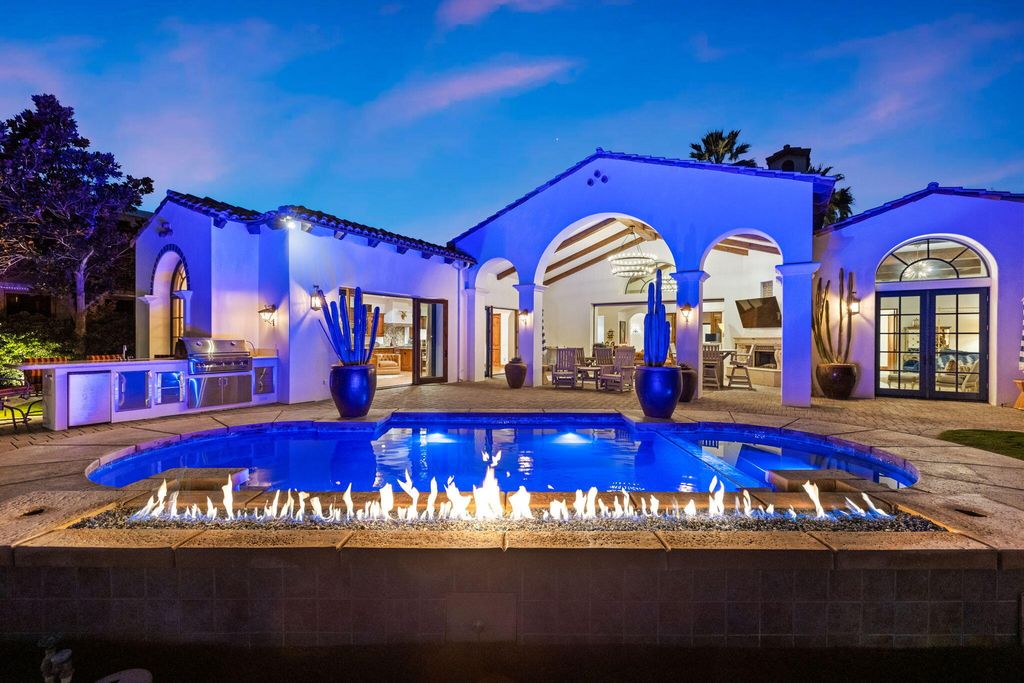 Photo of 53442 Via Dona, La Quinta, CA 92253 (MLS # 219146586)