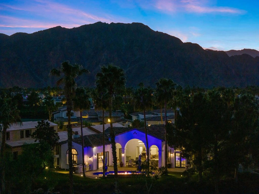 Photo of 53442 Via Dona, La Quinta, CA 92253 (MLS # 219146586)