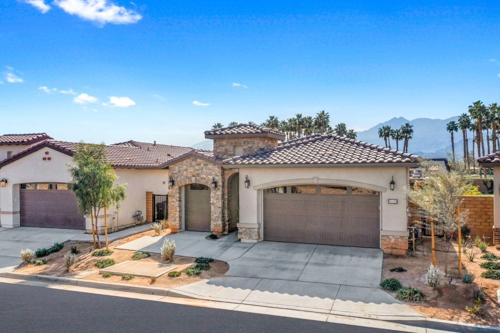 Photo of 80205 Platinum Way, La Quinta, CA 92253 (MLS # 219153860)