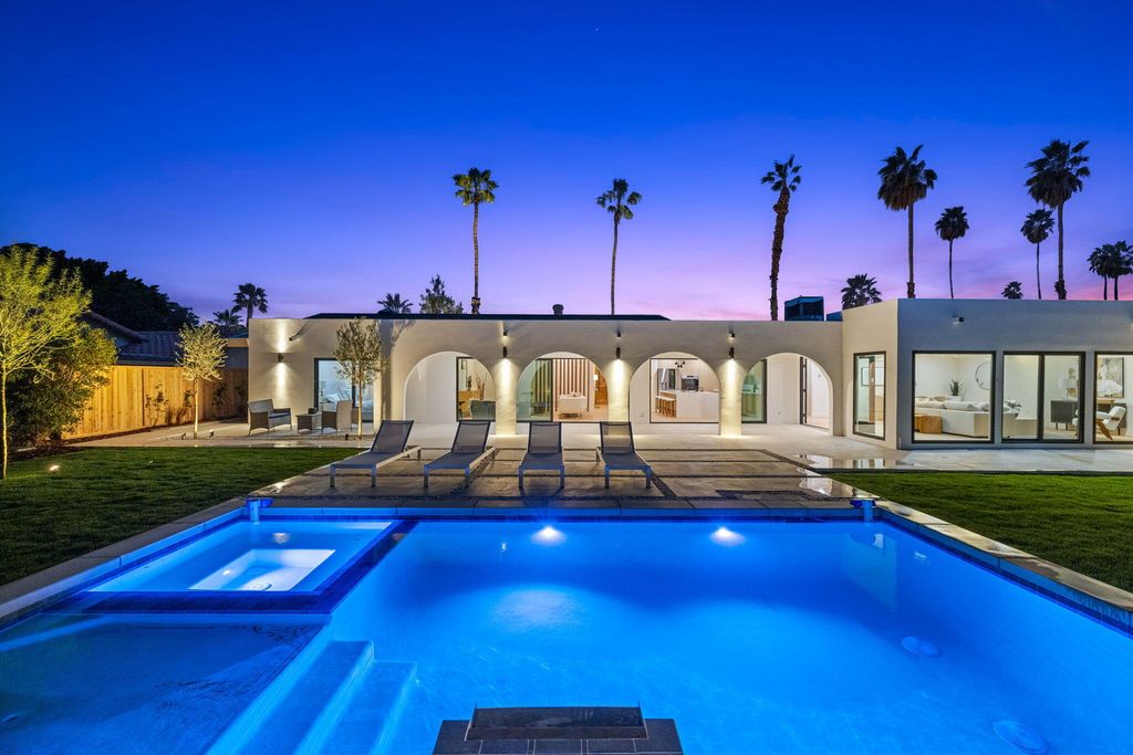 Photo of 80100 Vista Grande, La Quinta, CA 92253 (MLS # 219142356)