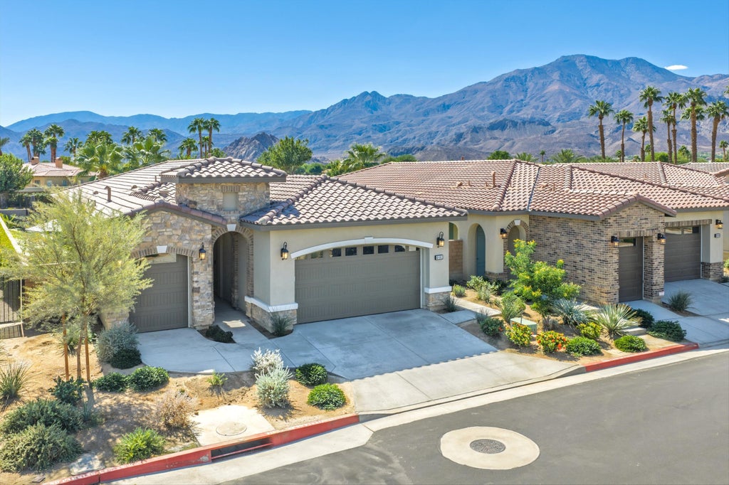 Photo of 80361 Platinum Way, La Quinta, CA 92253 (MLS # 219154192)