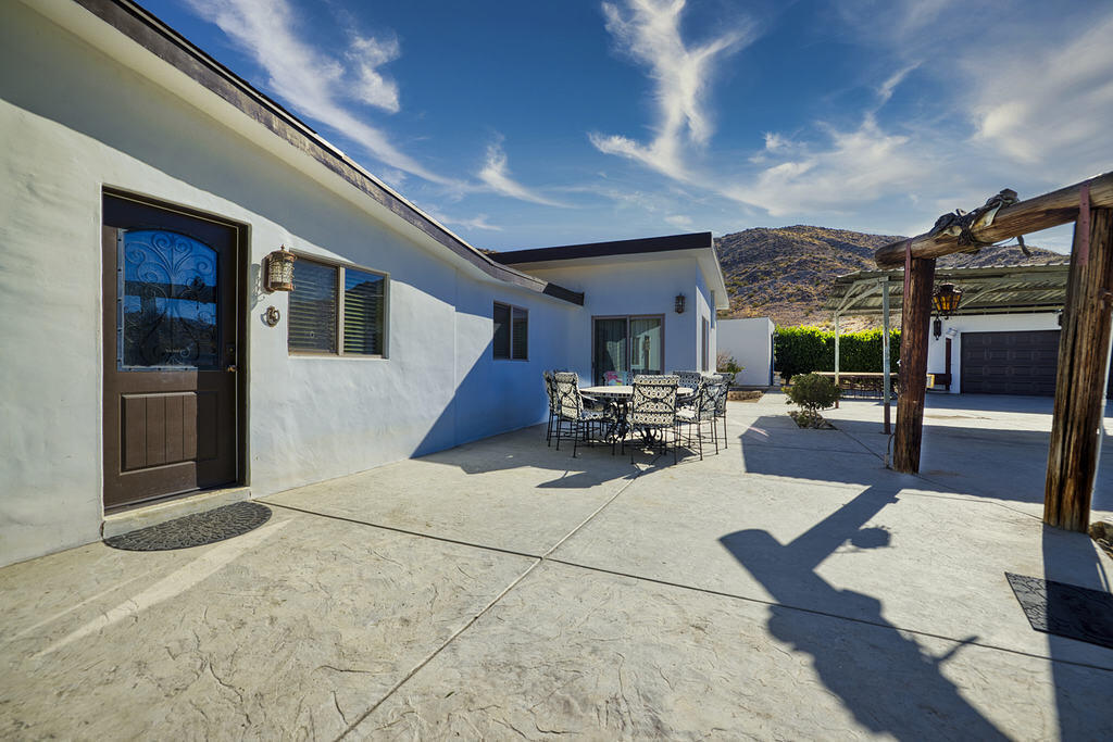 Desert Hot Springs, California 92241, United States, 5 Bedrooms Bedrooms, ,6 BathroomsBathrooms,Residential,Active,252