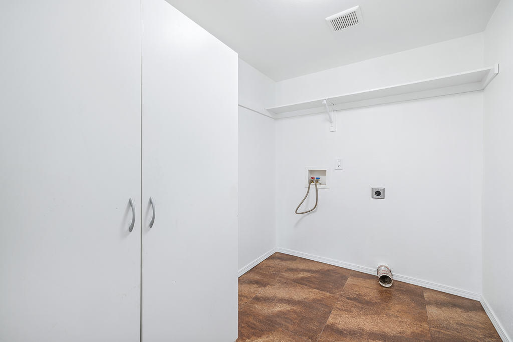 Desert Hot Springs, California 92241, United States, 5 Bedrooms Bedrooms, ,6 BathroomsBathrooms,Residential,Active,252