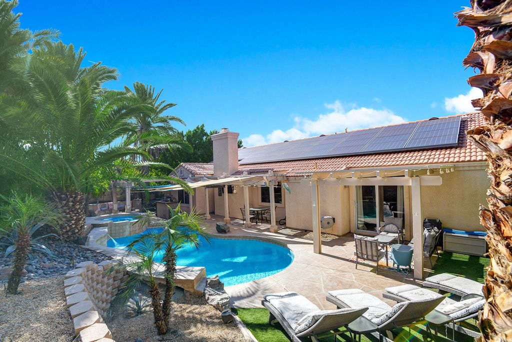 Photo of 45210 Desert Hills, La Quinta, CA 92253 (MLS # 219142903)