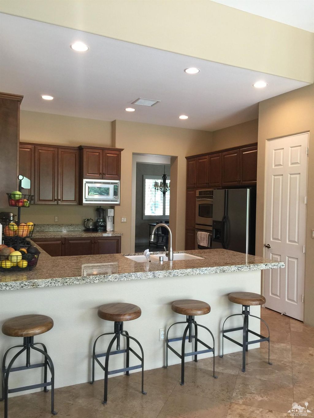 listing image 10997173805014684914