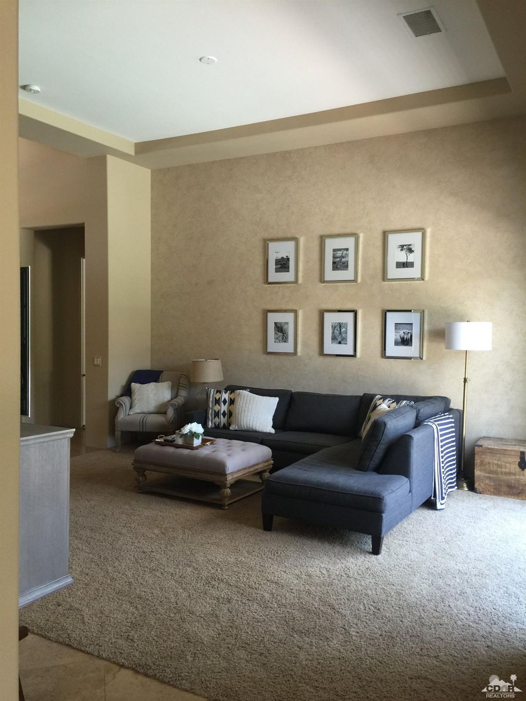 listing image 10998894235207897513