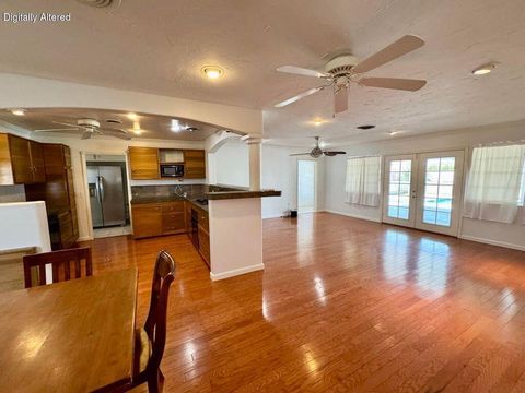 Photo of 77110 Indiana Avenue, Palm Desert, CA 92211 (MLS # 219150714)
