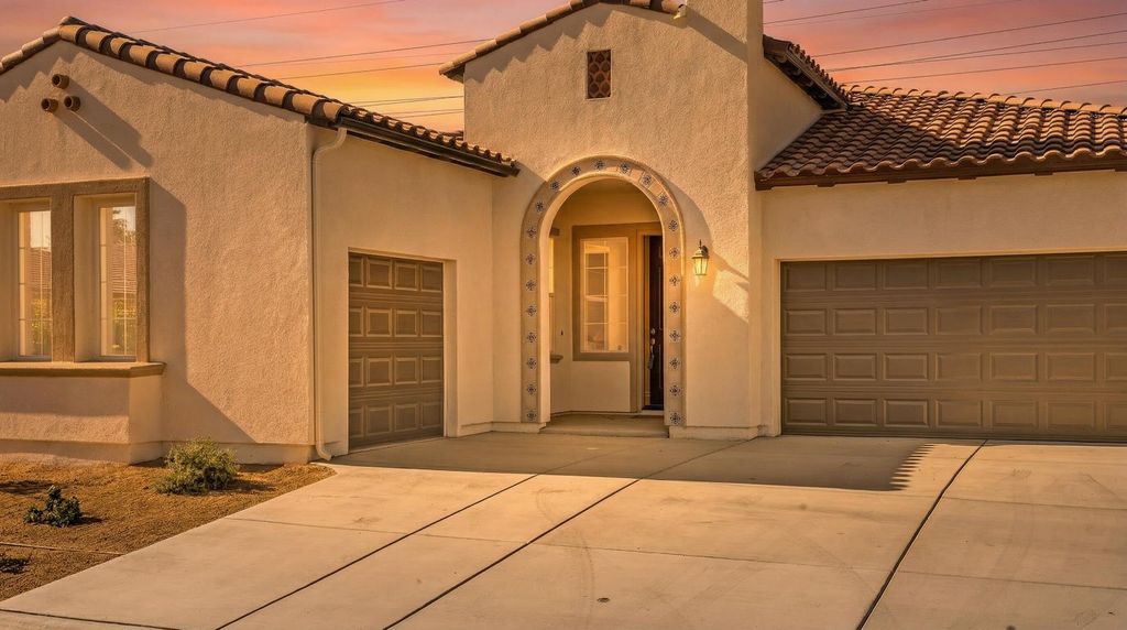 Photo of 57683 Cantata Drive, La Quinta, CA 92253 (MLS # 219135893)