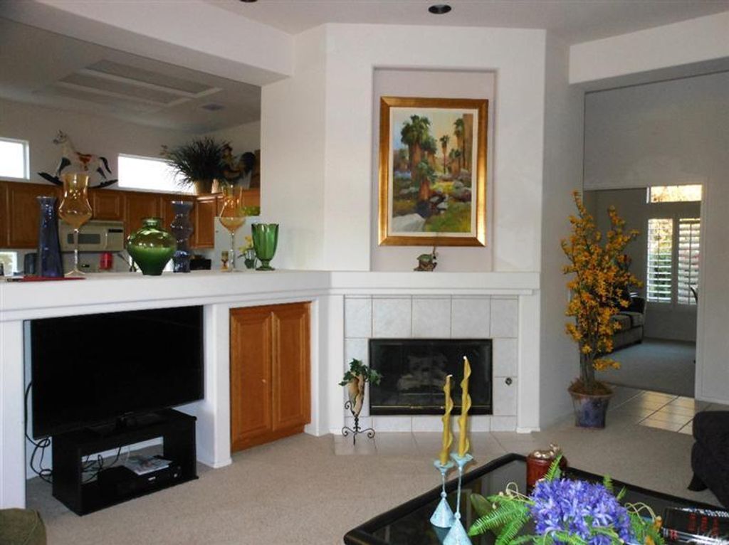 listing image 10997313308176742388
