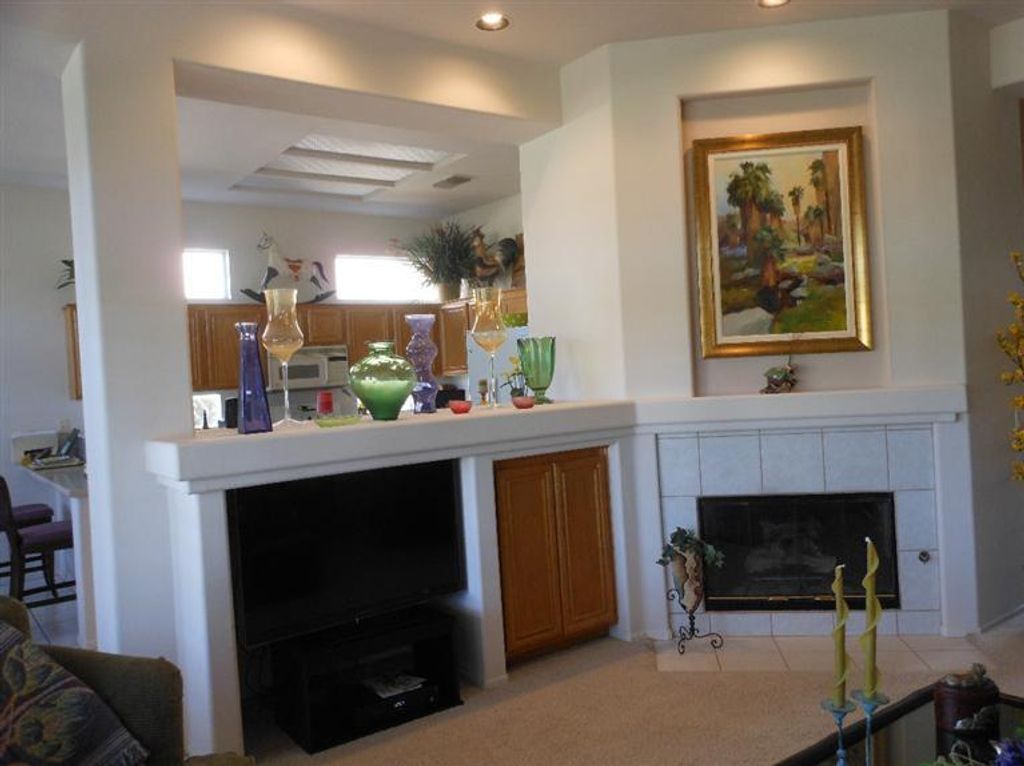 listing image 10993858904019680864