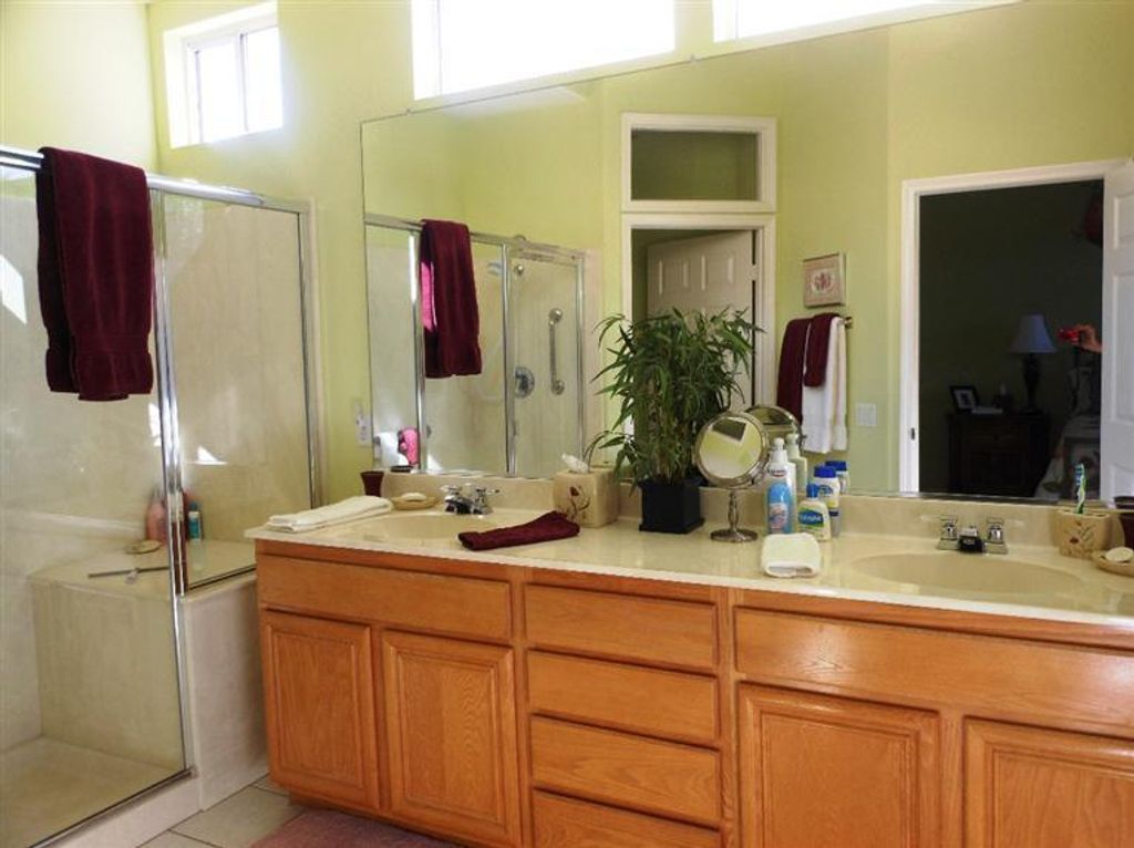 listing image 10994377764981739887