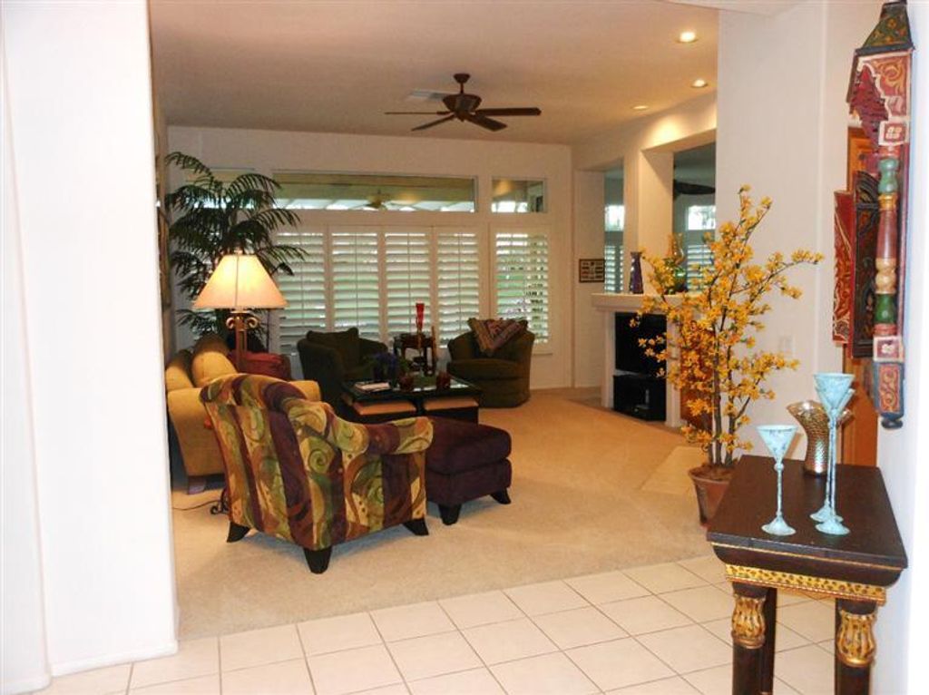 listing image 10994862753811839784